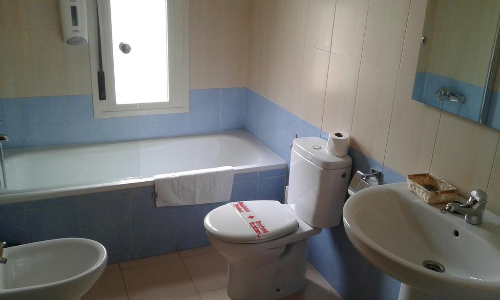 Apartamentos Turisticos Veladiez La Lastrilla Cameră foto
