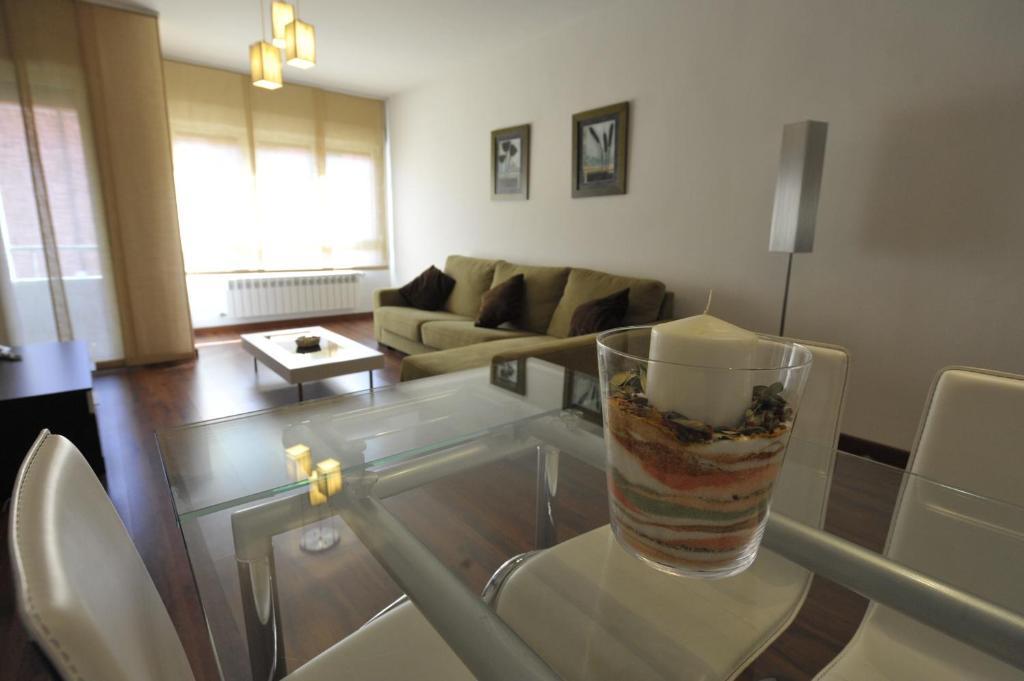 Apartamentos Turisticos Veladiez La Lastrilla Cameră foto